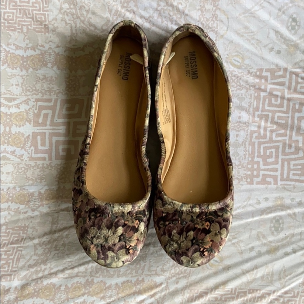 Mossimo flats